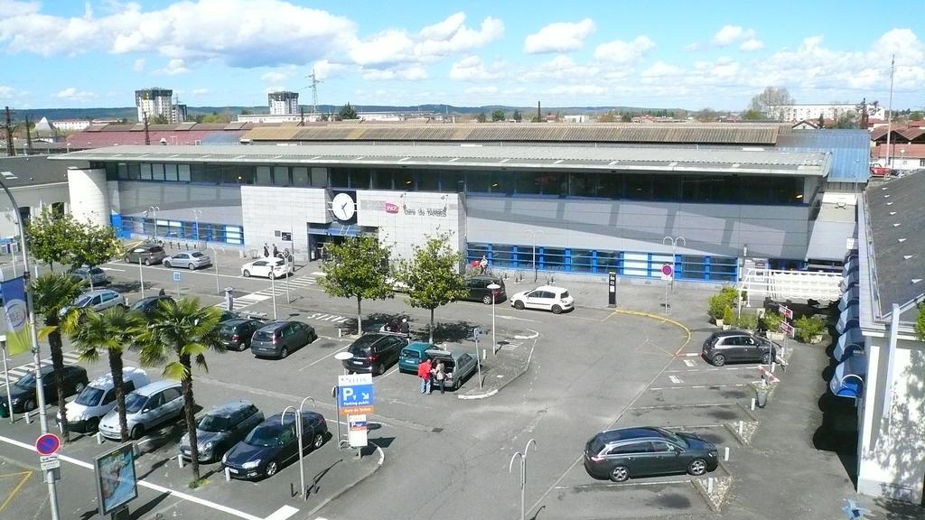 Hotel L'Europeen Tarbes Exterior foto